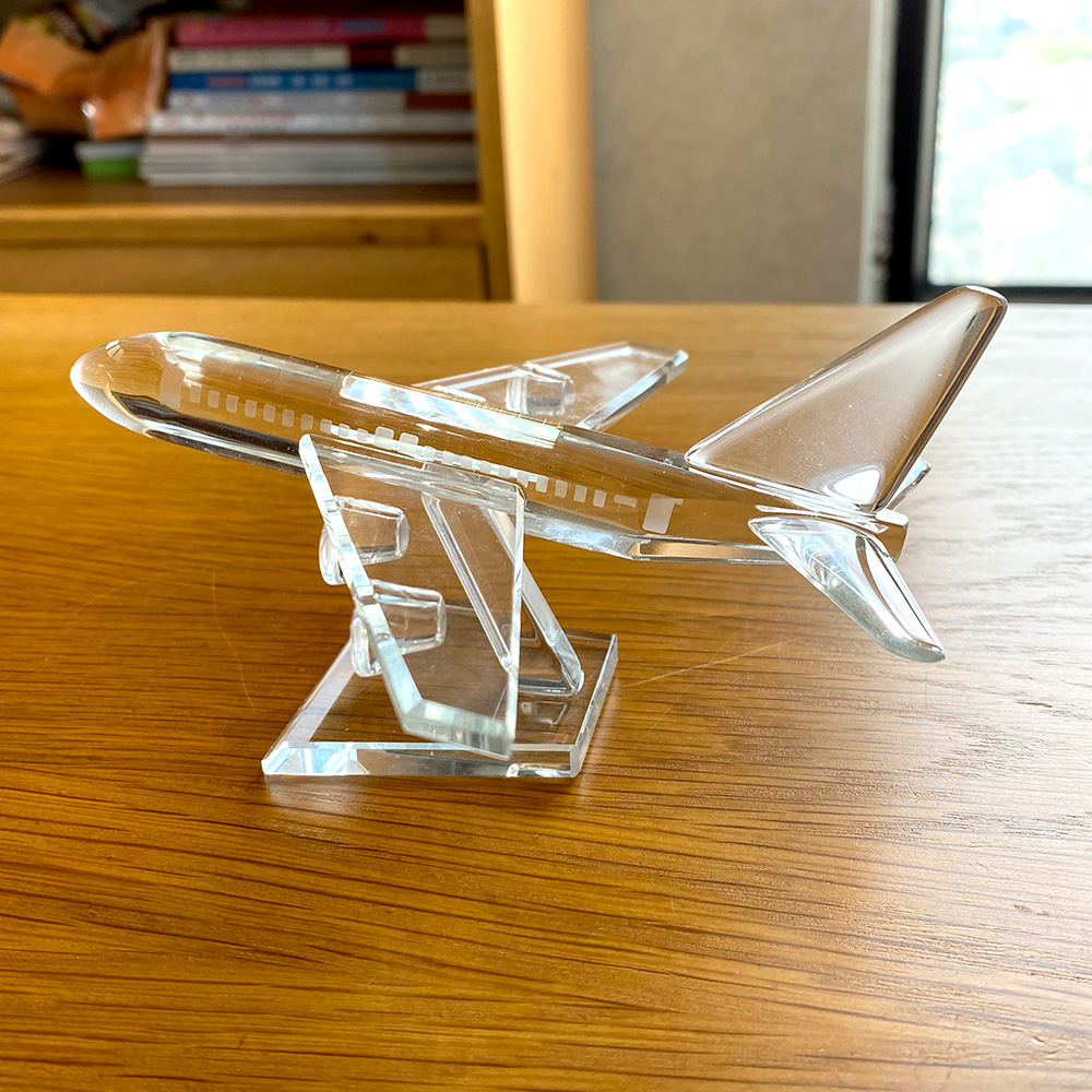 Jelas Lucu Pesawat Patung Kaca - Paper Weight Crystal ulasan dan harga